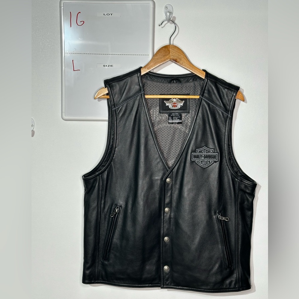 Harley-Davidson Men Reflective Wille G Skull Leather Vest
Sz-L